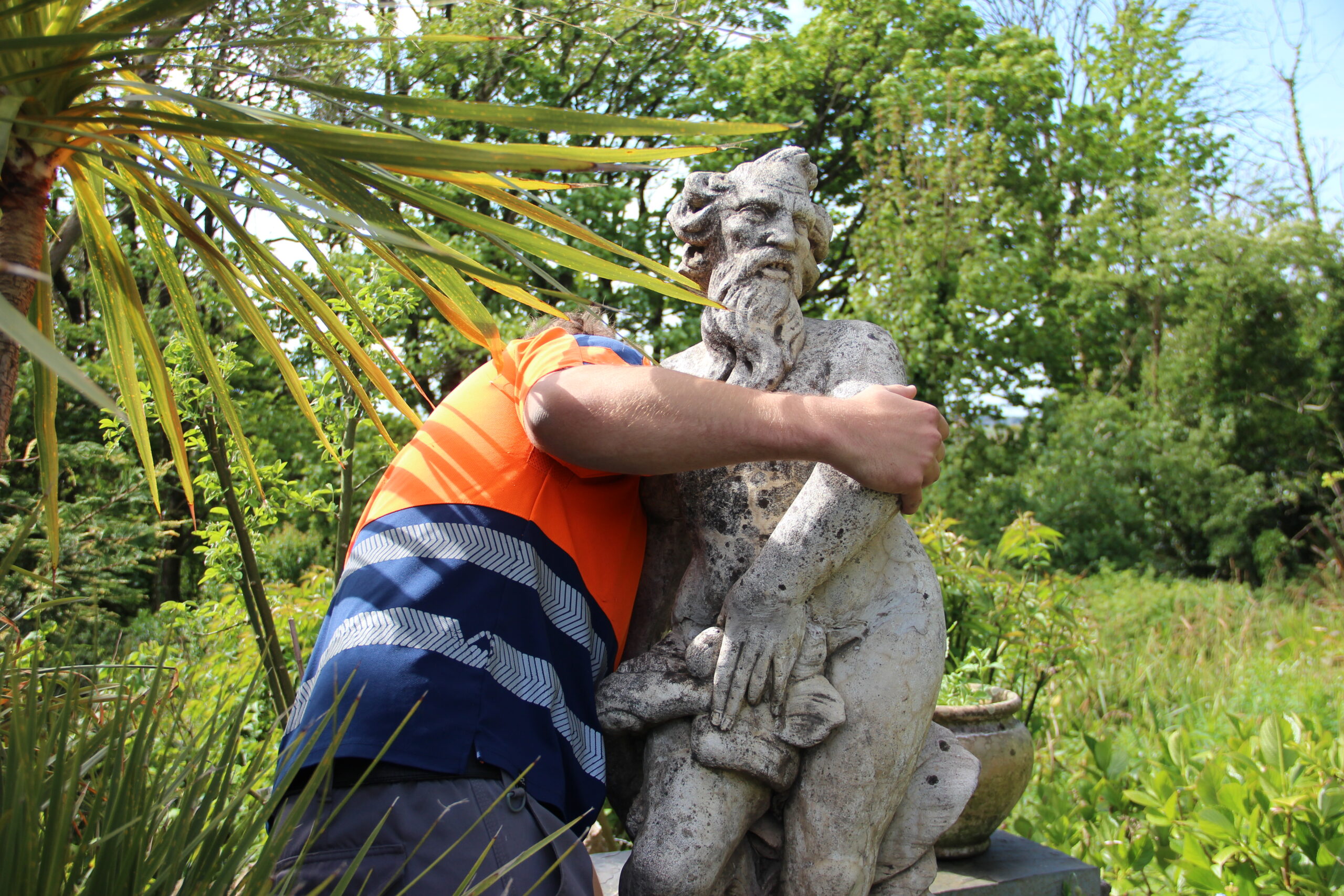 Moving a garden statue